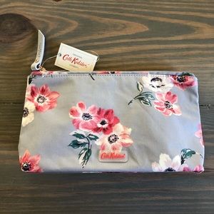 Catch Kidston makeup bag sm Anemone Bouquet Grey